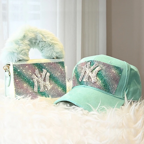 NY Clutch & Cap Set - Picture 1 of 1